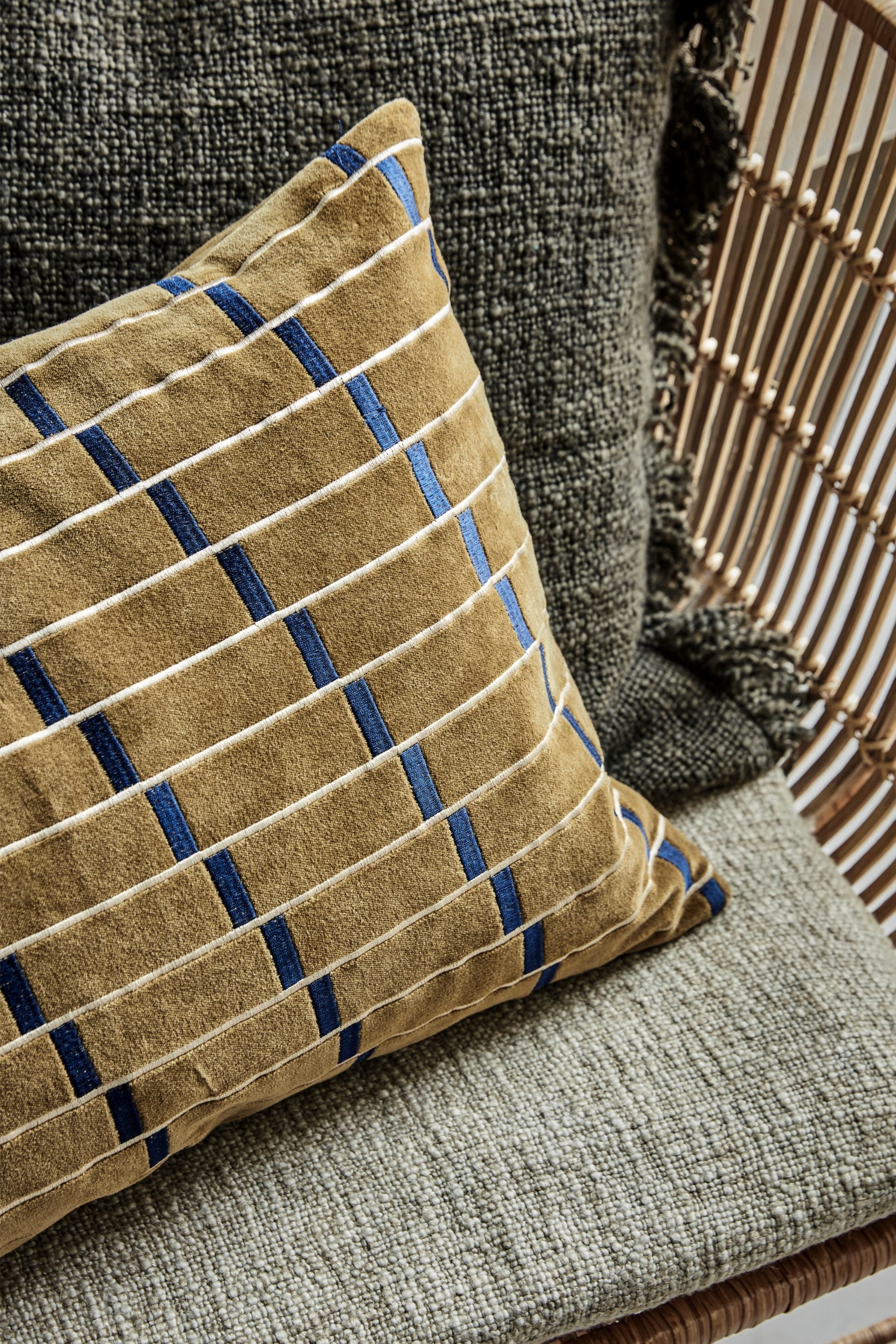 gona cushion cover amber