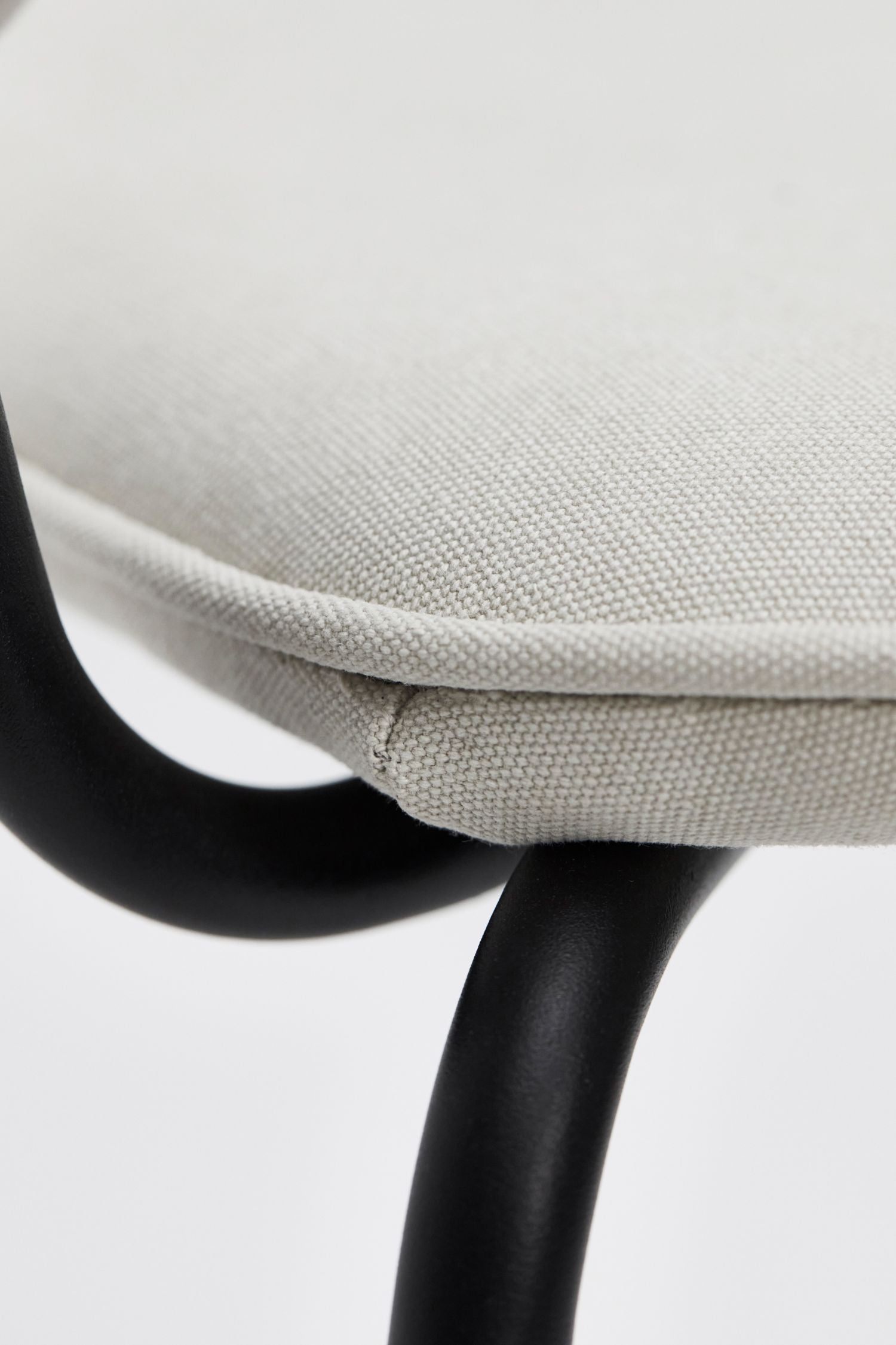 coto chair off white