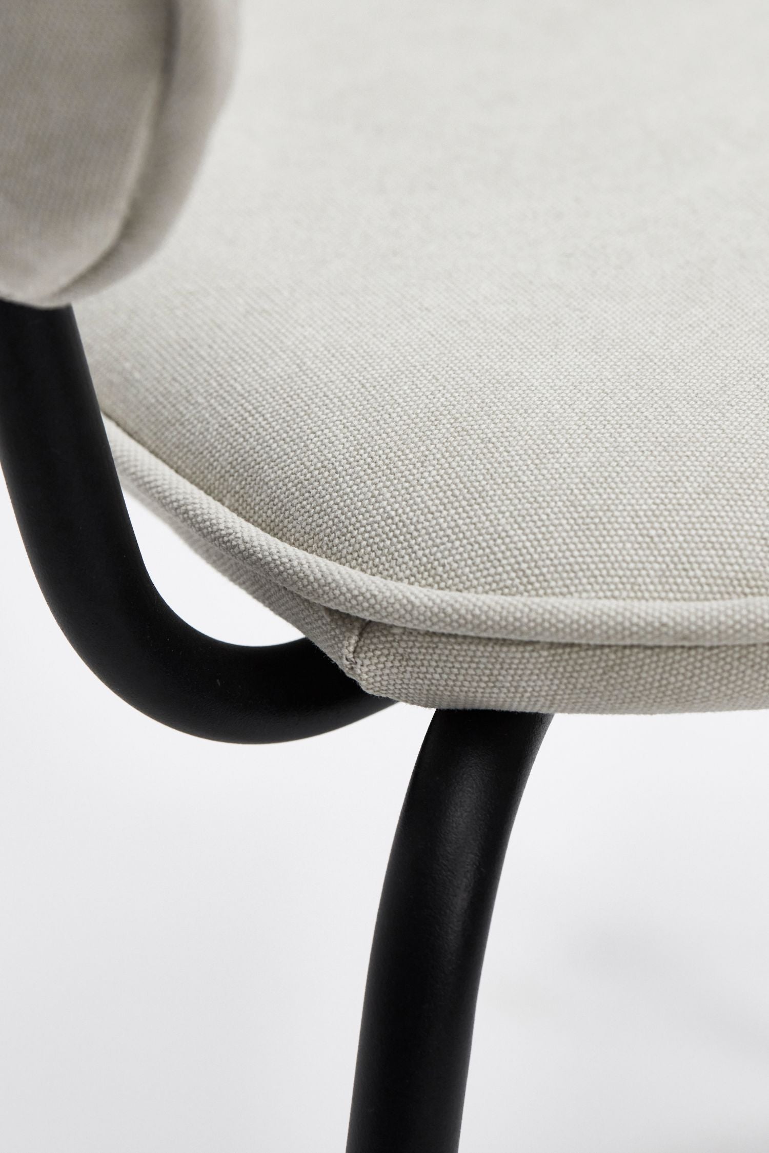 coto chair off white