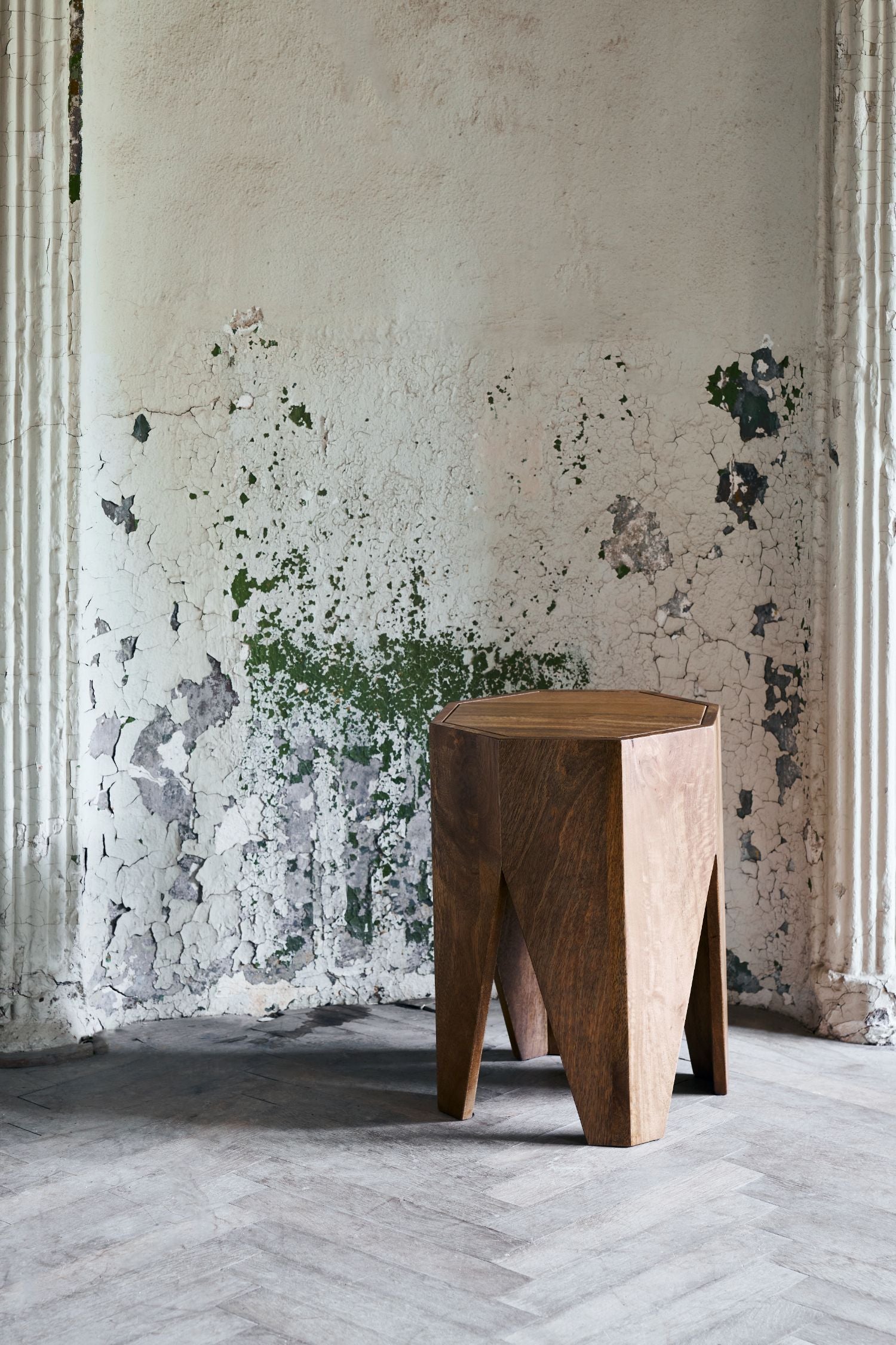 okta side table