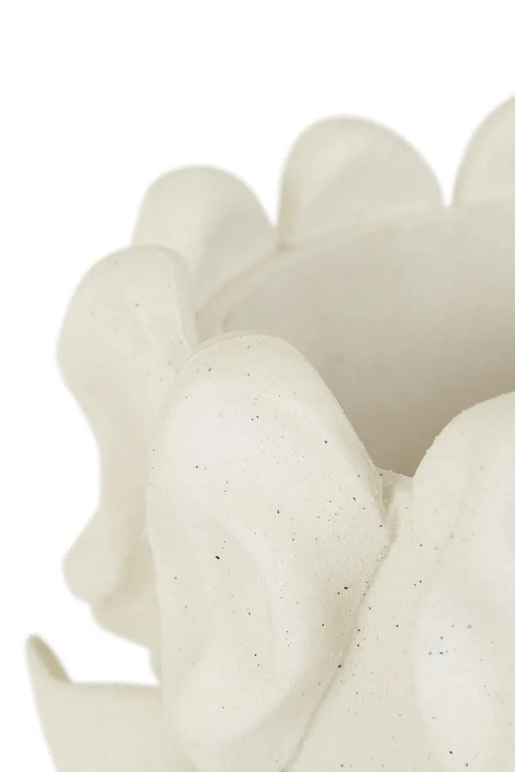 flaxen vase ivory