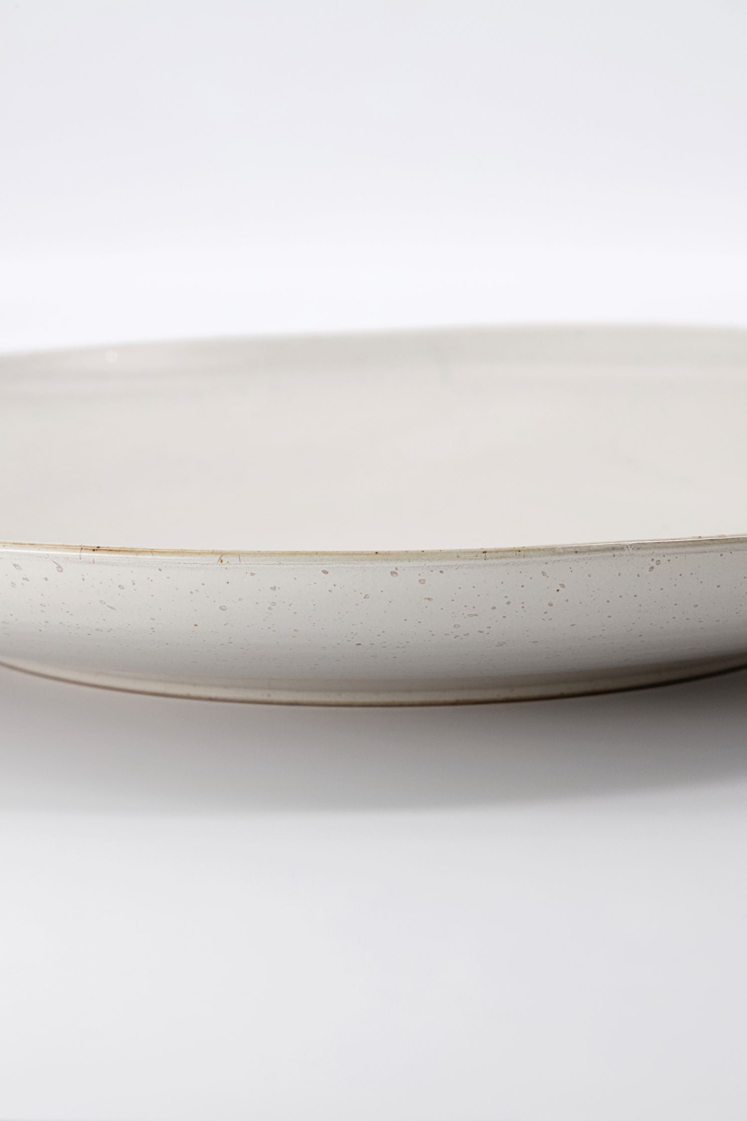 pion serving dish 36cm off white
