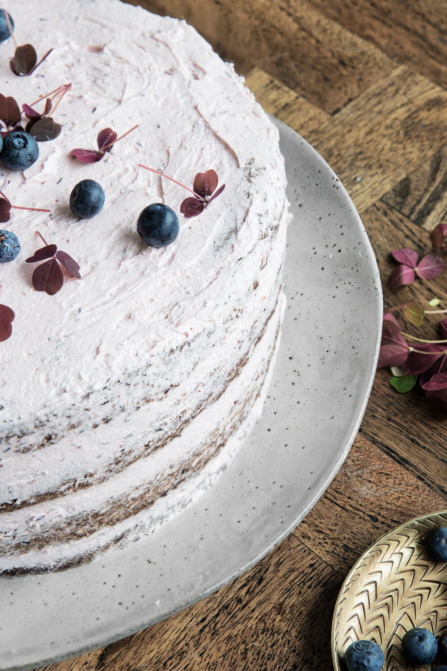 rustique cake stand