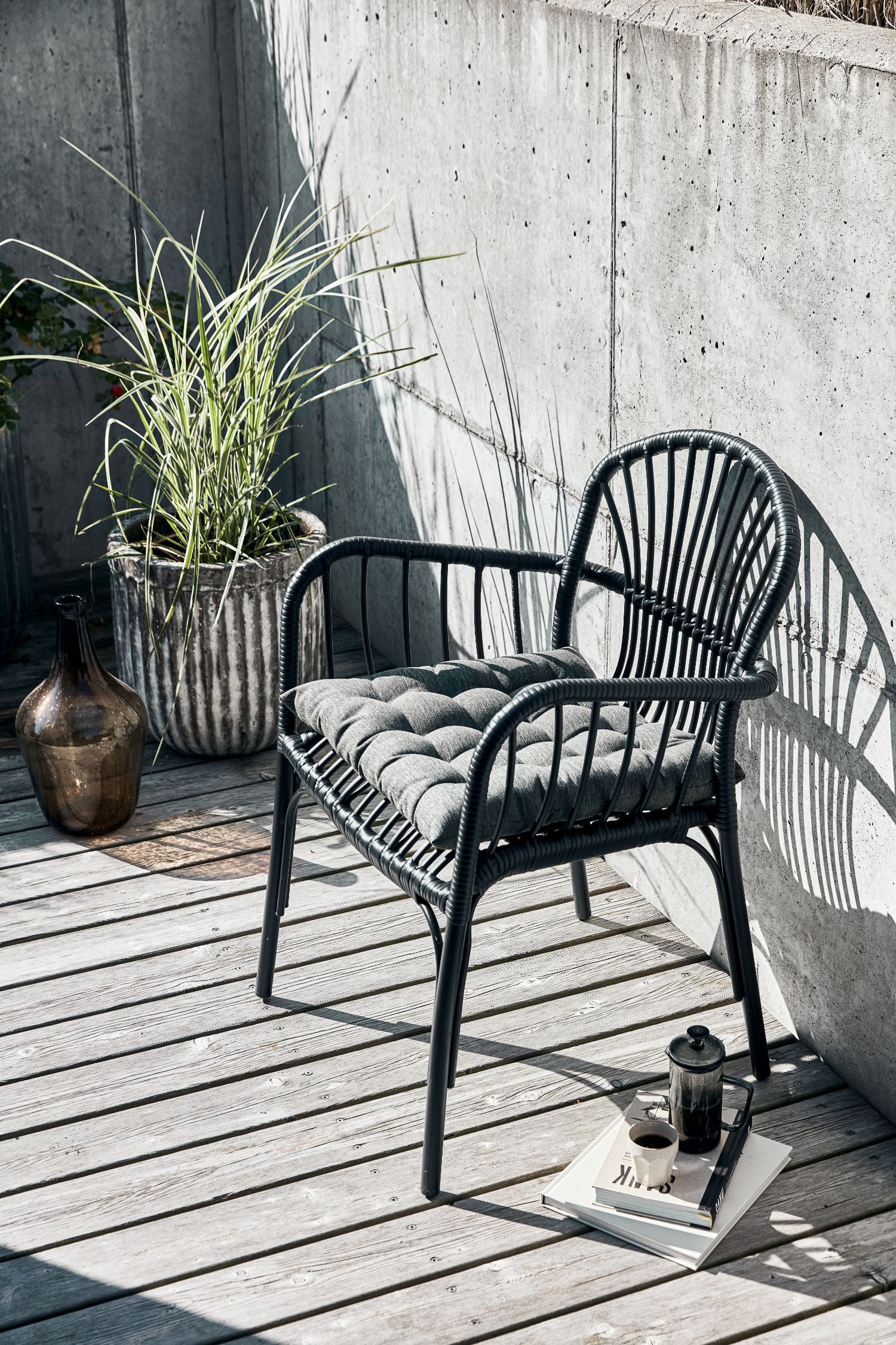 brea outdoor chair dark green