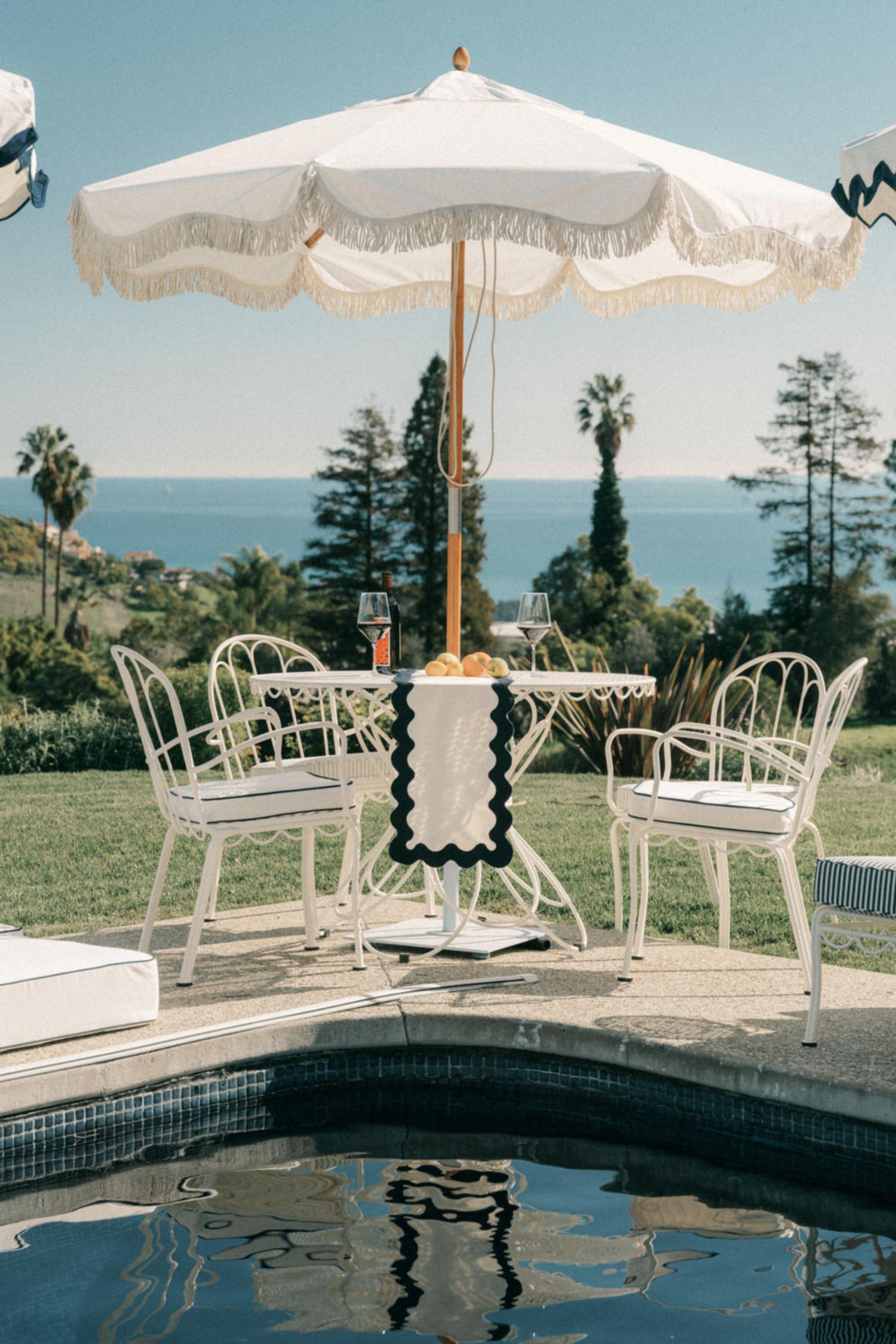 alfresco dining table antique white