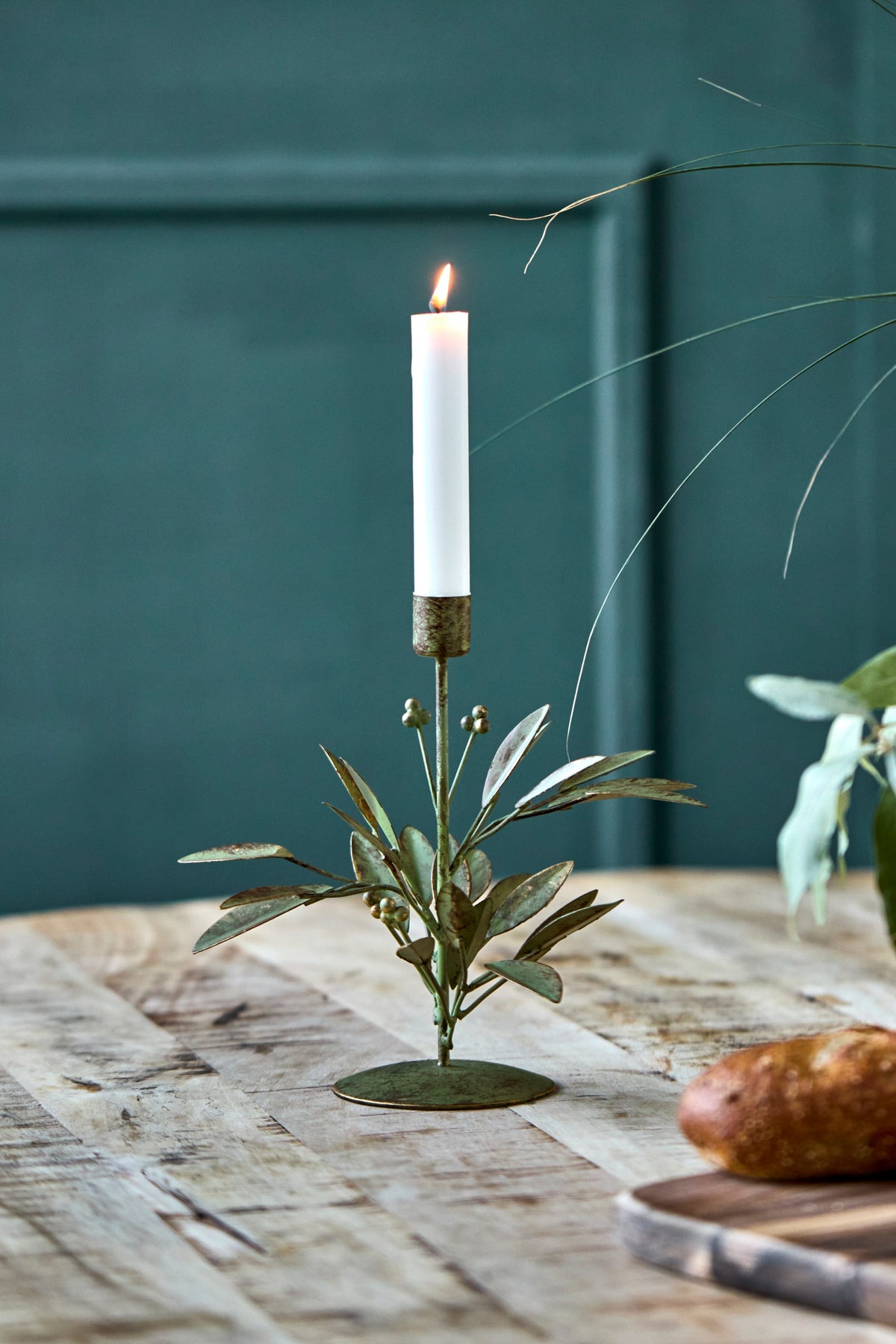 leaves candlestand antique green