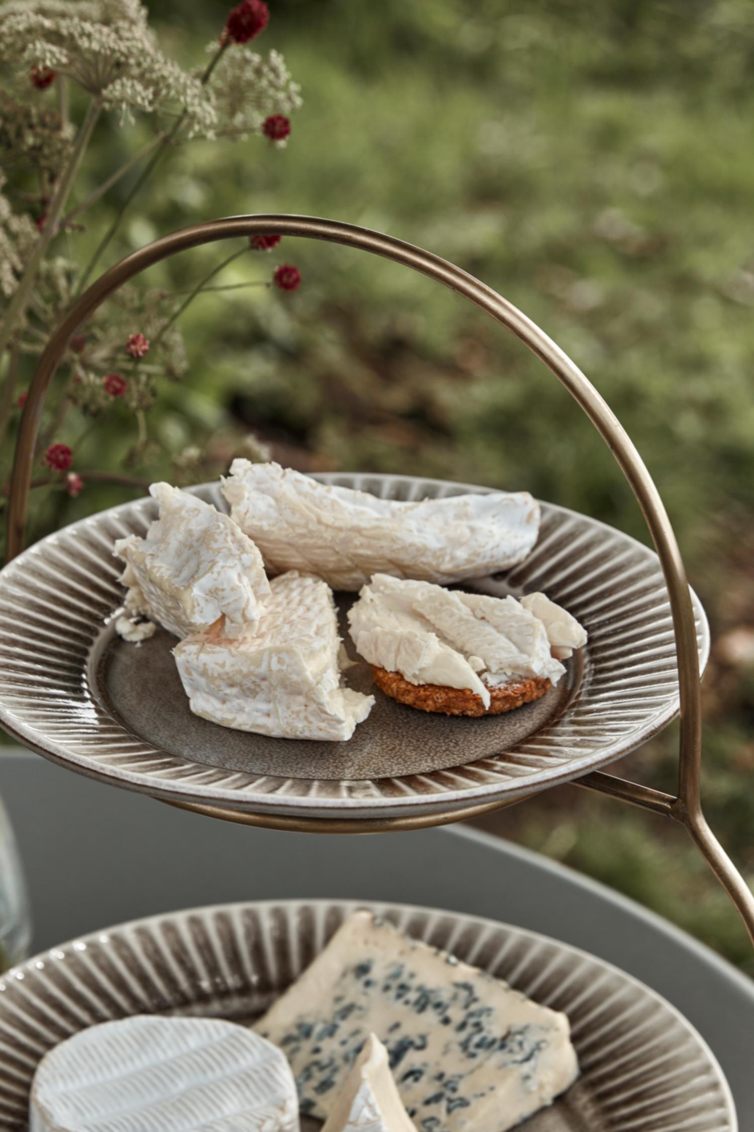 pleat lunch plate