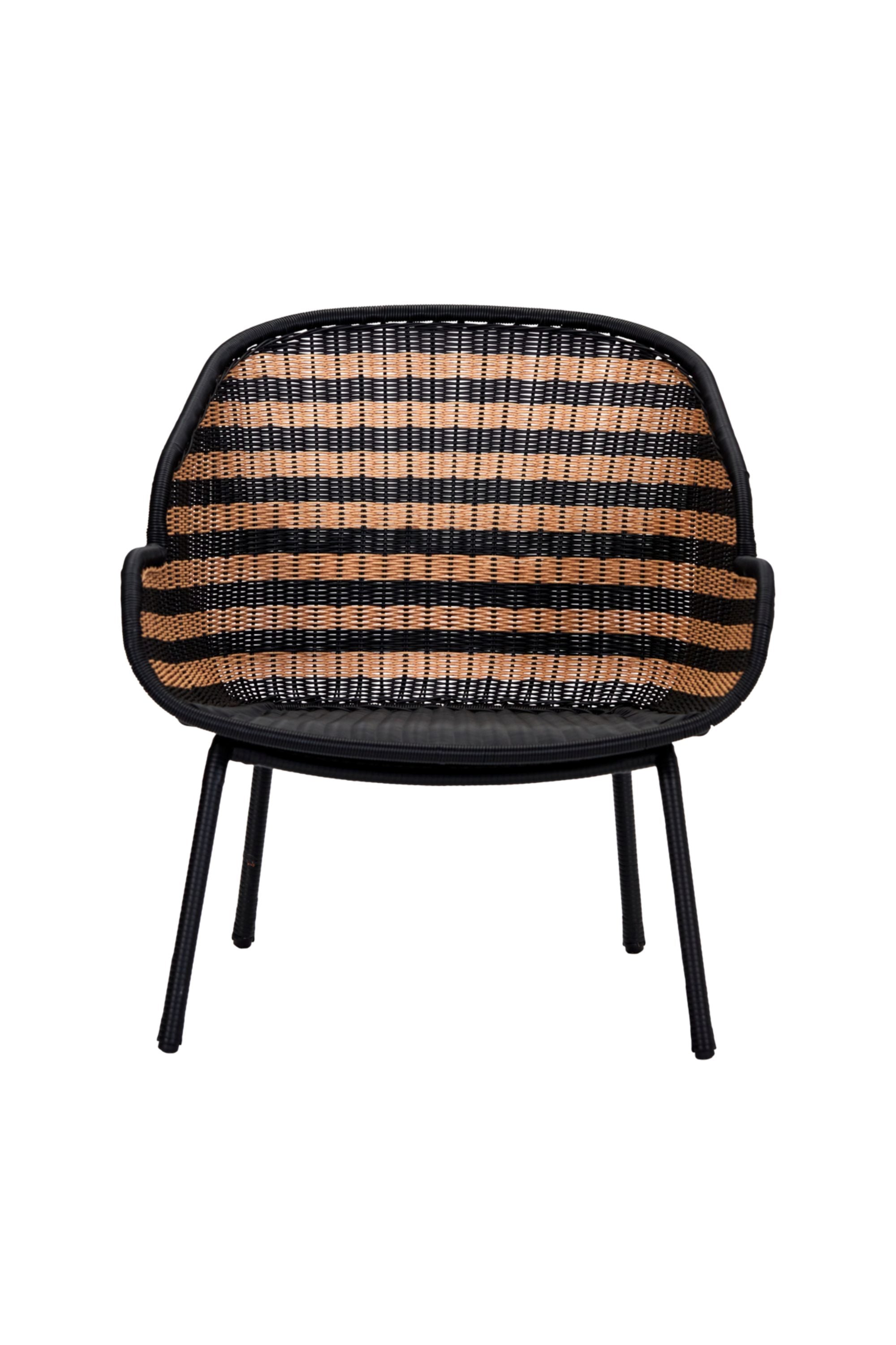 hapur lounge chair black stripe