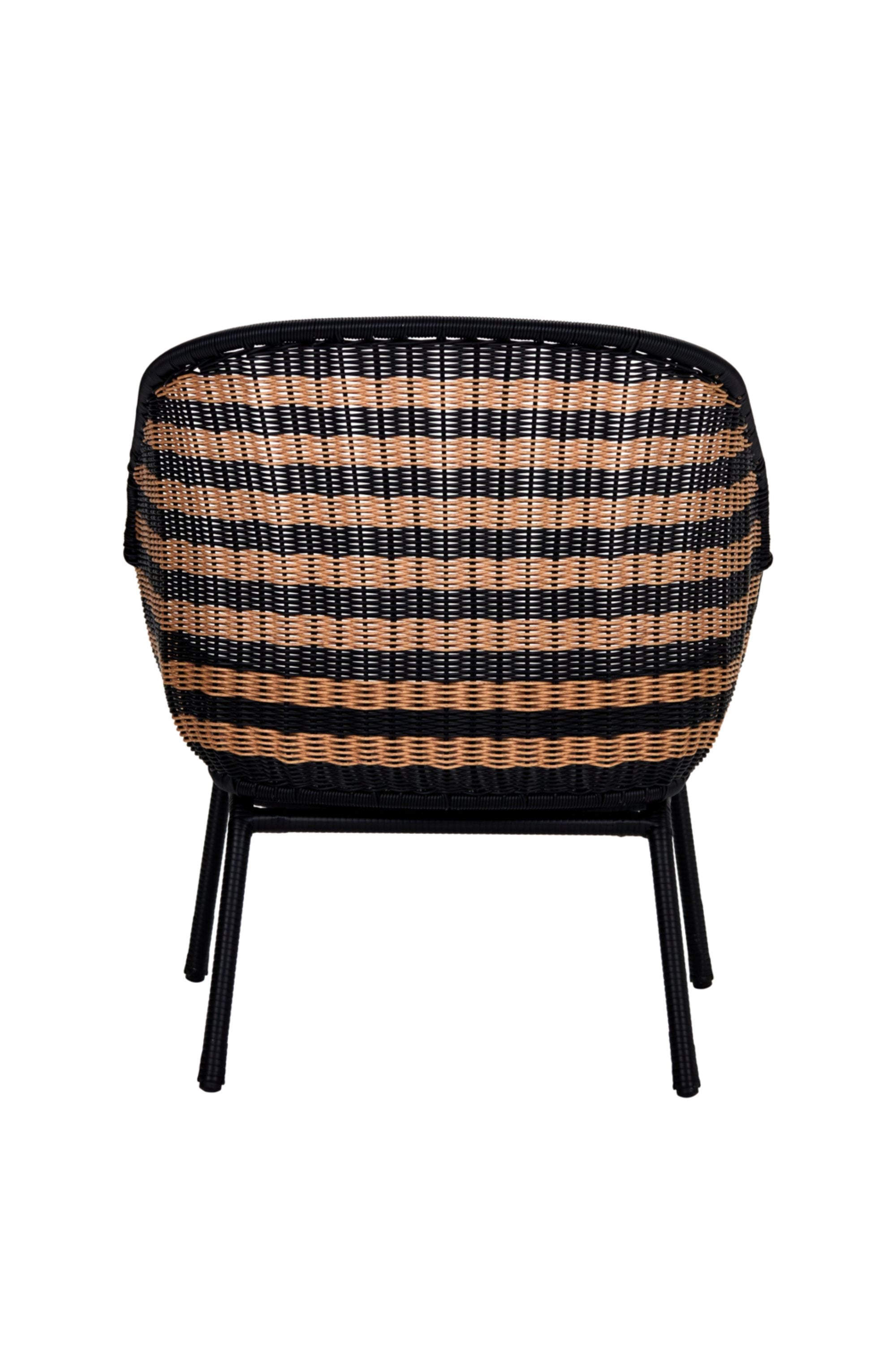 hapur lounge chair black stripe