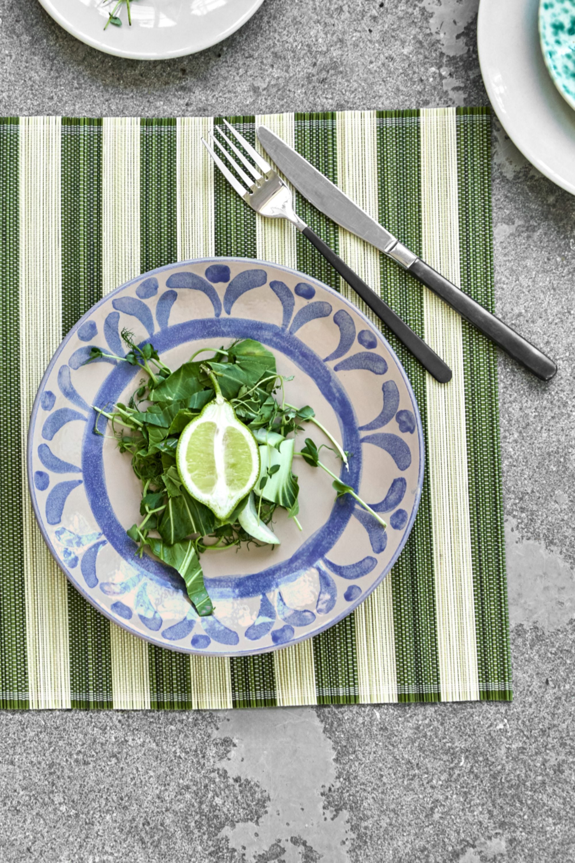 diva lunch plate blue