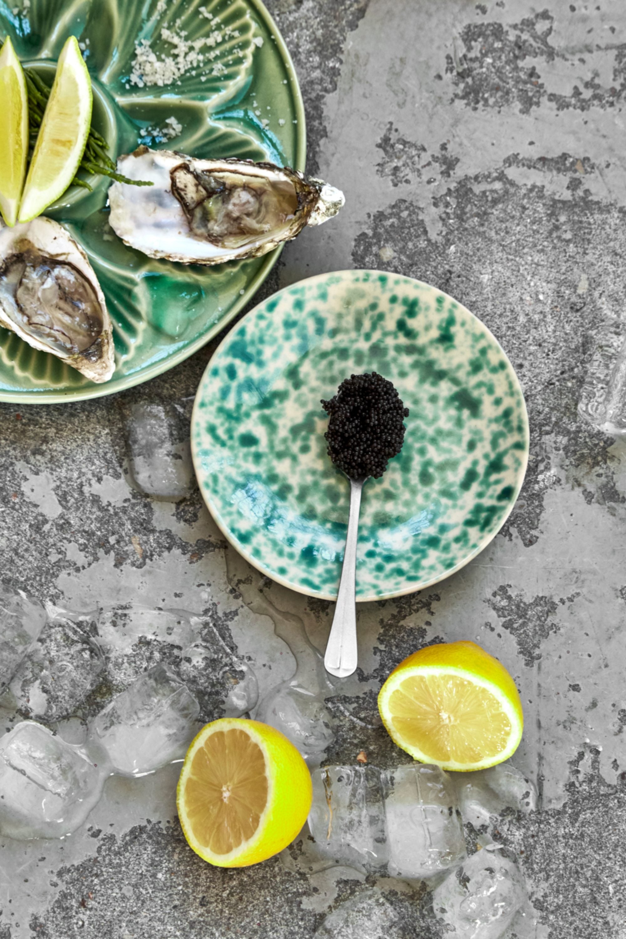 diva cake plate green