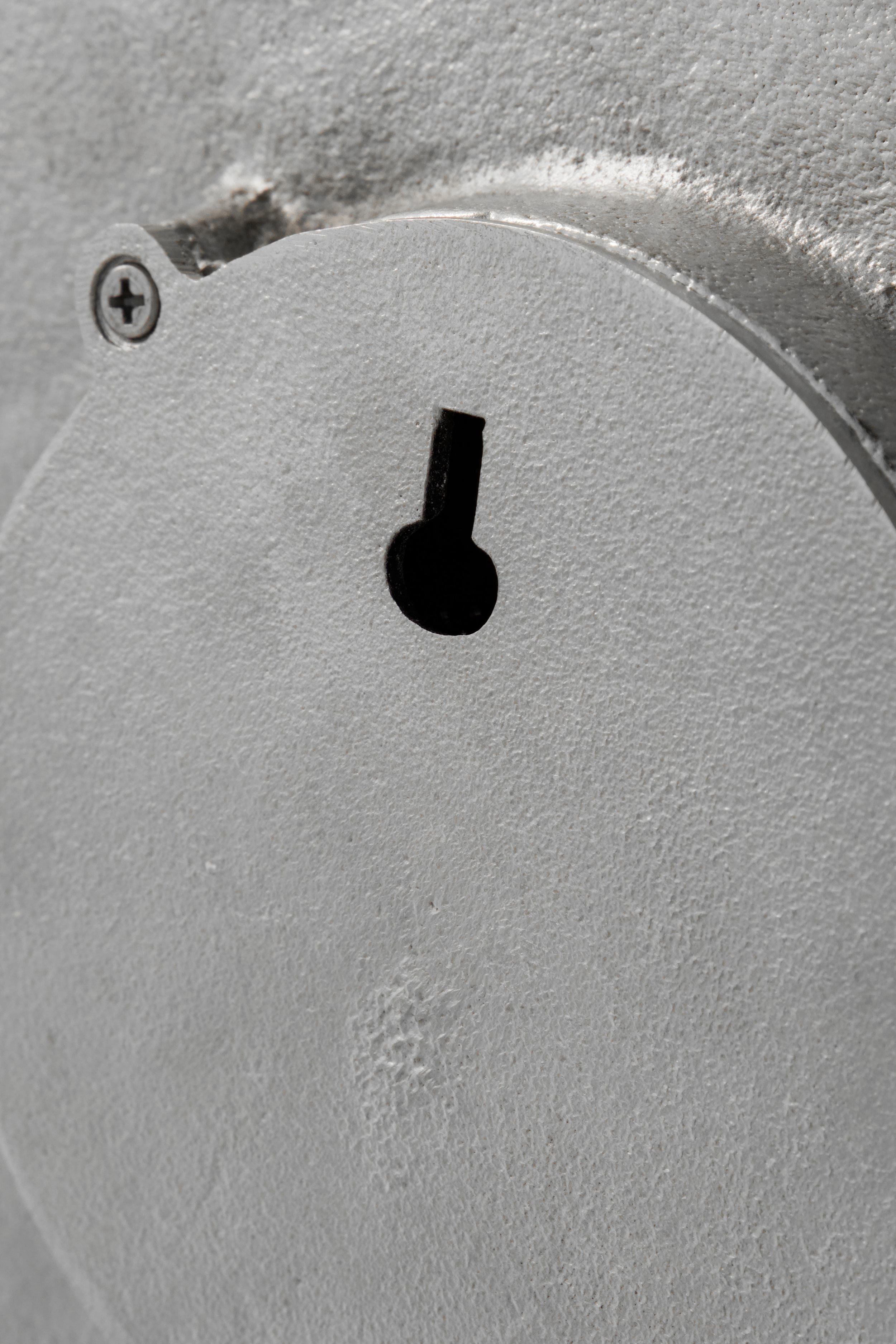 show wall clock