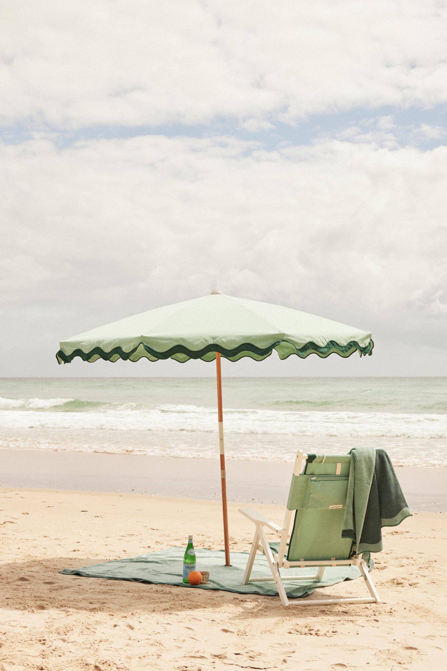 amalfi umbrella riviera green