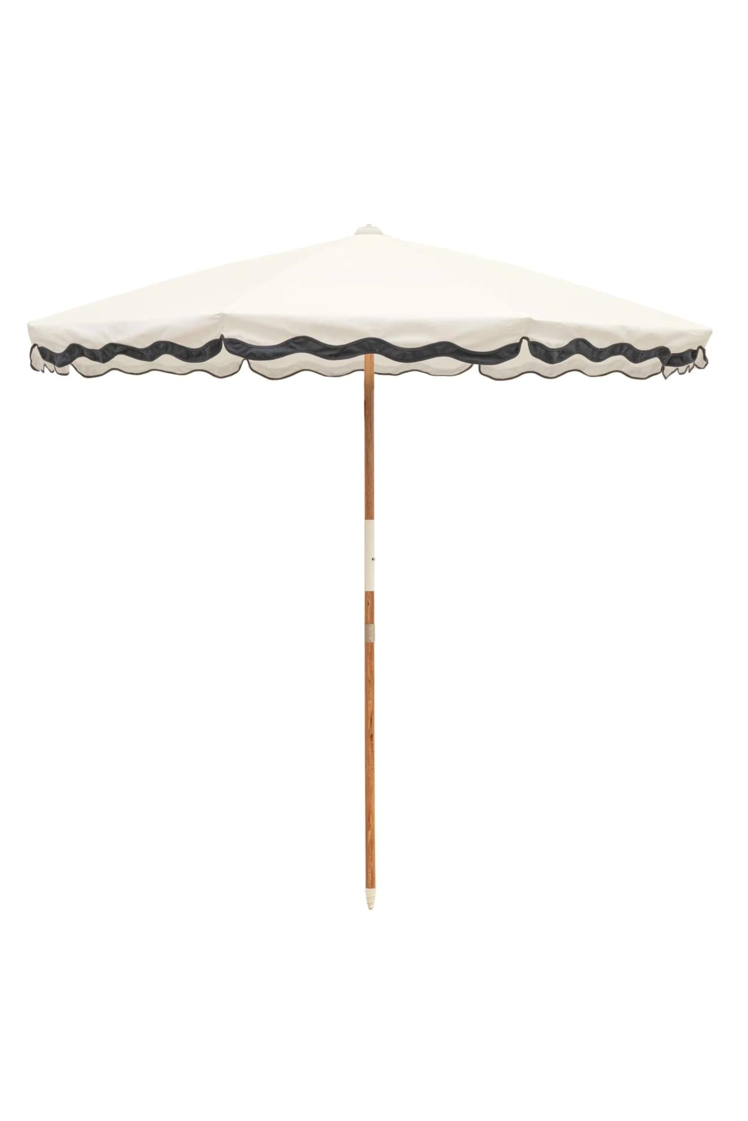 riviera beach umbrella white/navy