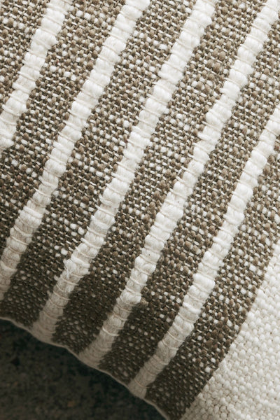 yarn cushion cover long