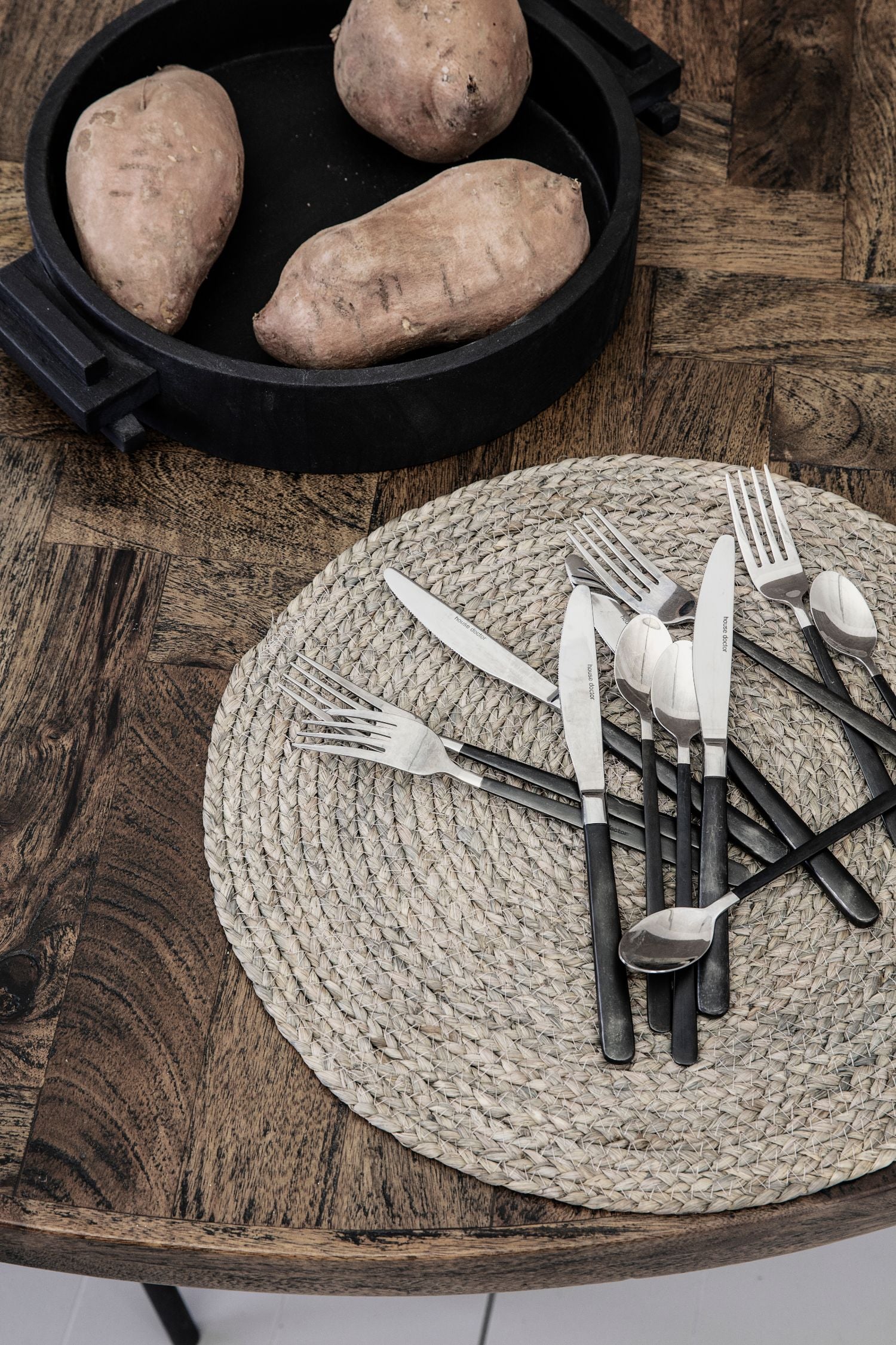 circle placemat set/4 grey
