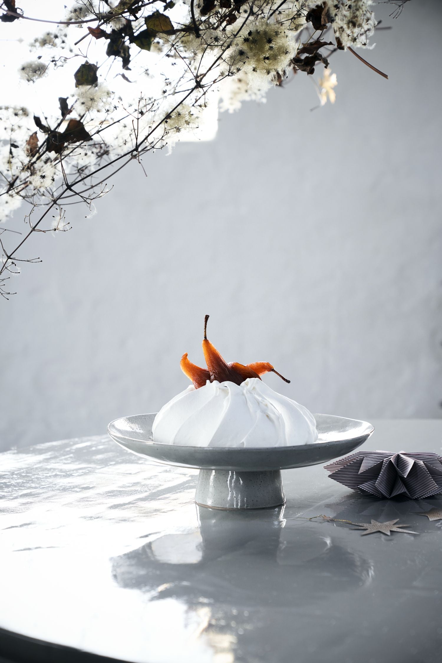 rustique cake stand