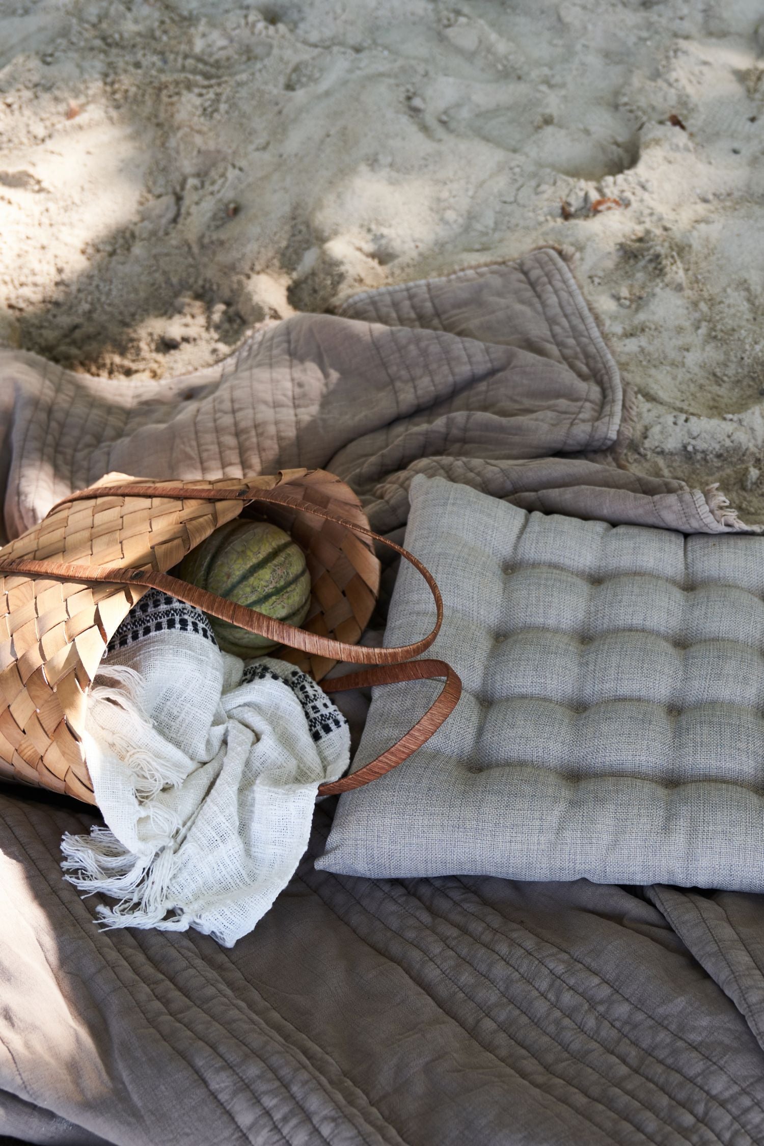 fine outdoor seat pad sand